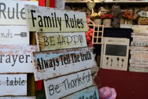 Photo "7 ways to reduce family costs and save more"