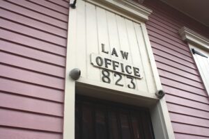 Photo "7 ways online accounting helps you comply with the law"