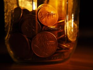 Photo "How to protect your savings from inflation and economic crises"