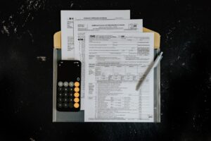 Photo Revenue and Expenses in Advance