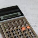 Diferențele între reducerile comerciale și financiare