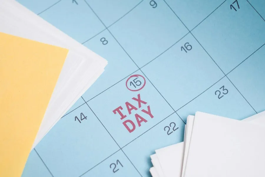 Photo monthly tax declaration mistakes
