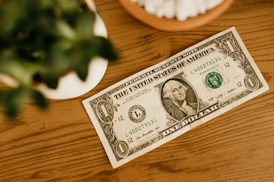 Photo salary mistakes contributions